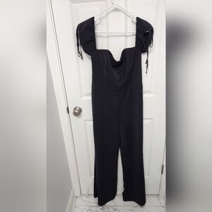 white house black market women's jumpsuit off shoulder crepe Black Size 8